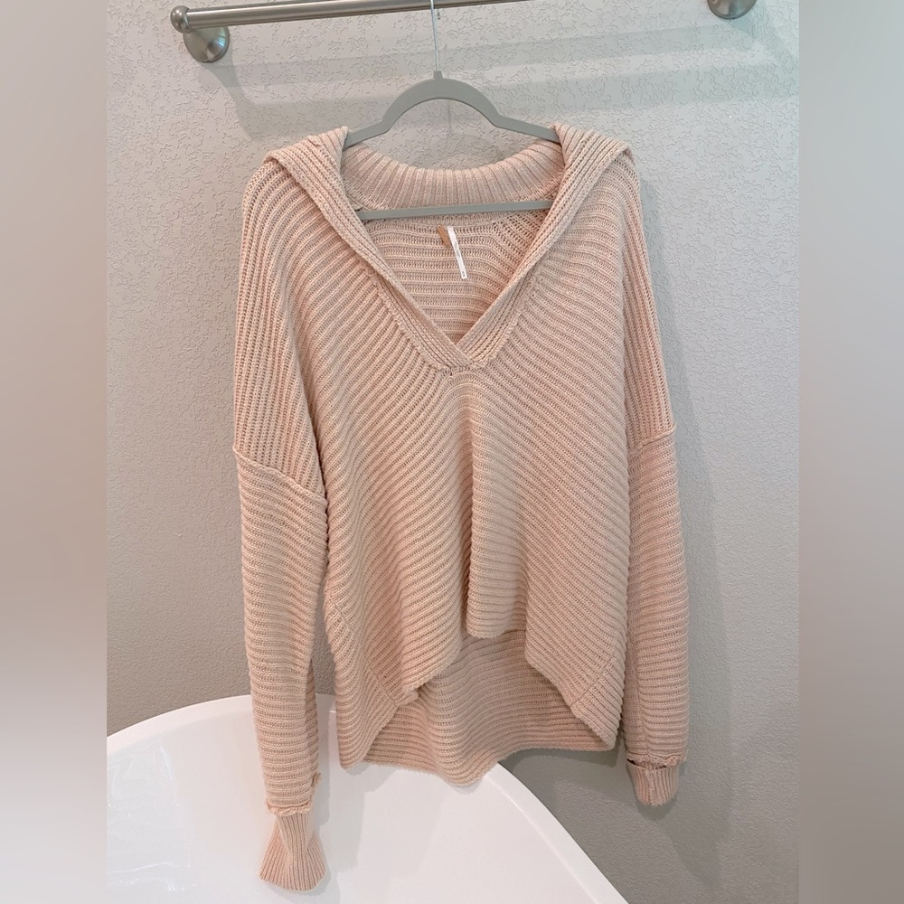 EUC Free People Deep V Sweater